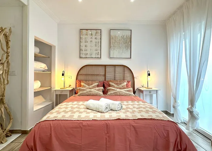 Estudio Con Encanto En El Casco, Junto Al Puerto * Castro Urdiales