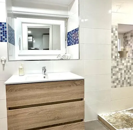 Apartment Estudio Con Encanto En El Casco, Junto Al Puerto *