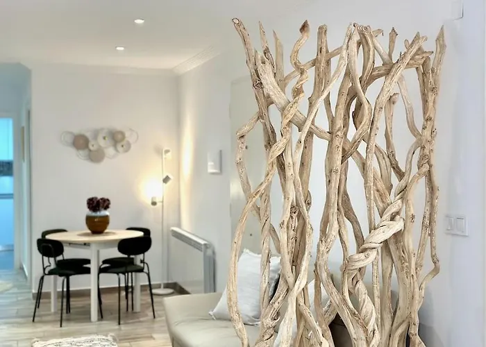 Estudio Con Encanto En El Casco, Junto Al Puerto Апартаменты Кастро-Урдиалес